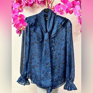 Women’s tie neck blouse